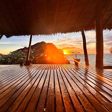 Shambala Madagascar: Beachfront Lodge And Adventures Ambolobozo Ngoại thất bức ảnh
