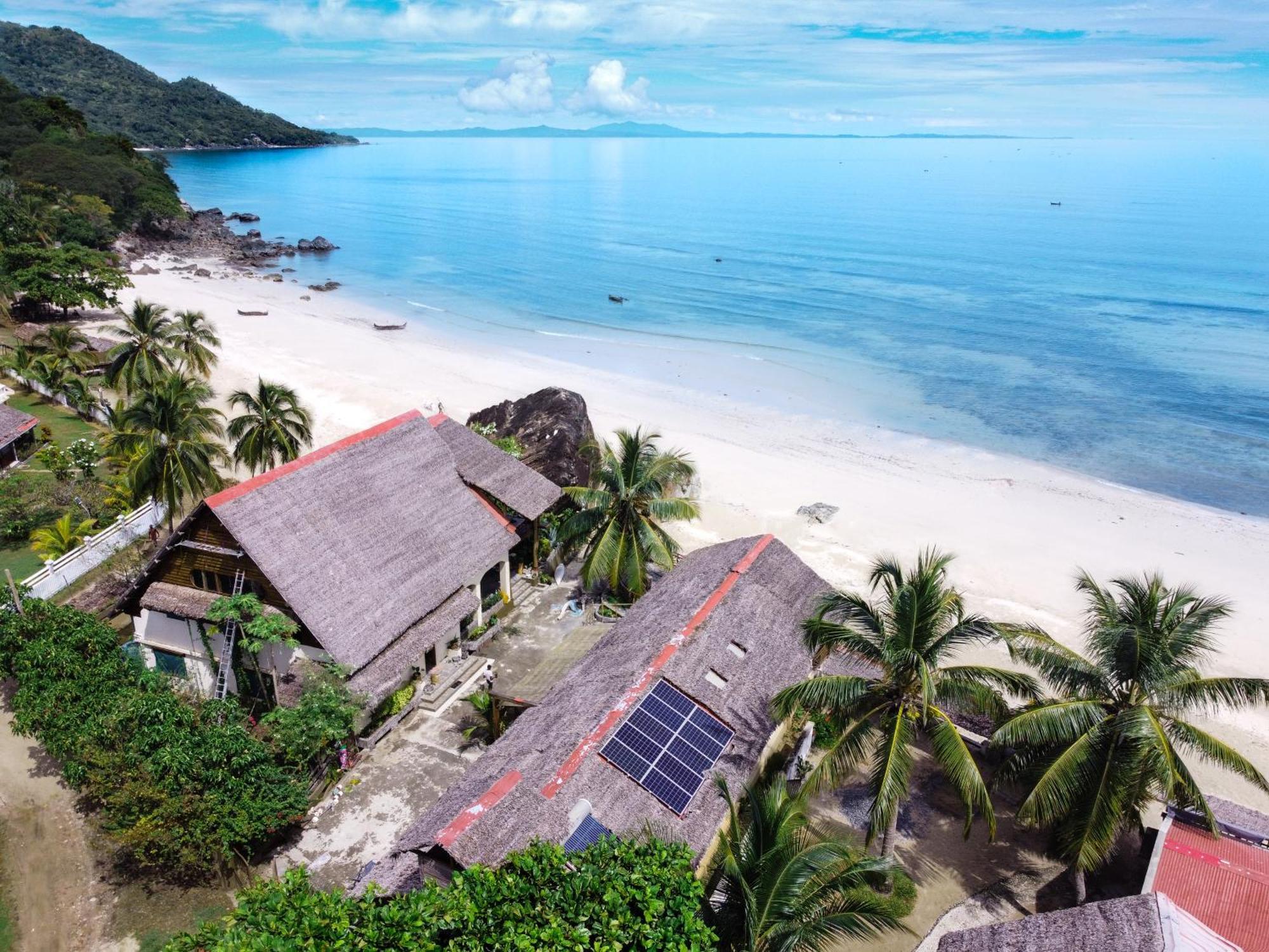 Shambala Madagascar: Beachfront Lodge And Adventures Ambolobozo Ngoại thất bức ảnh