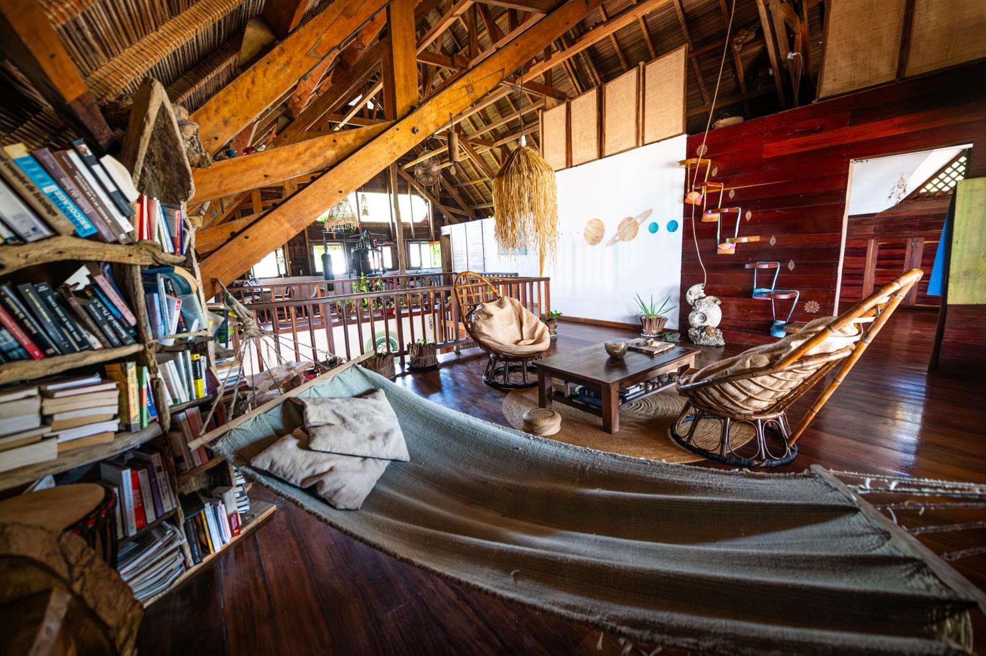 Shambala Madagascar: Beachfront Lodge And Adventures Ambolobozo Ngoại thất bức ảnh